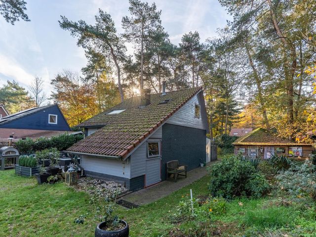 Helderse Duinen 35, Overloon