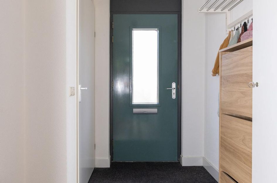 John Raedeckerhof 13