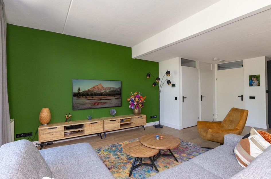 John Raedeckerhof 13