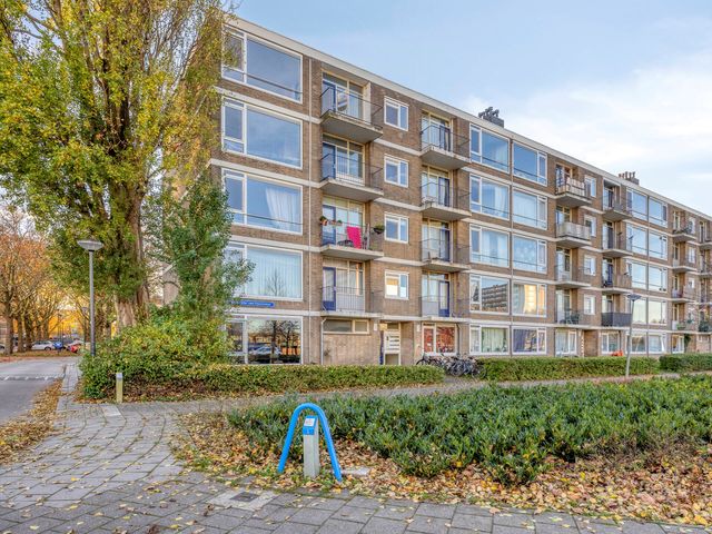 Burgemeester Van Haarenlaan 757, Schiedam