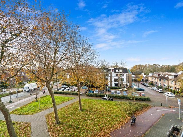 Escamplaan 1043, 's-Gravenhage