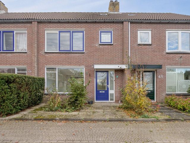 Wonge 43, Warmenhuizen