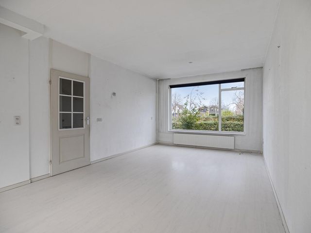 Wonge 43, Warmenhuizen