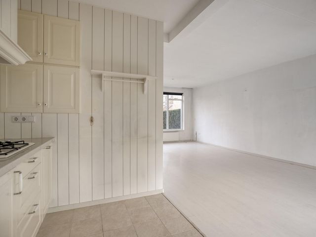 Wonge 43, Warmenhuizen