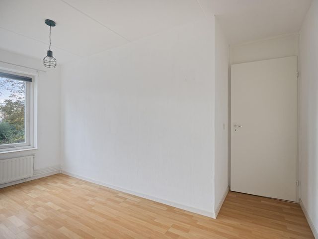 Wonge 43, Warmenhuizen