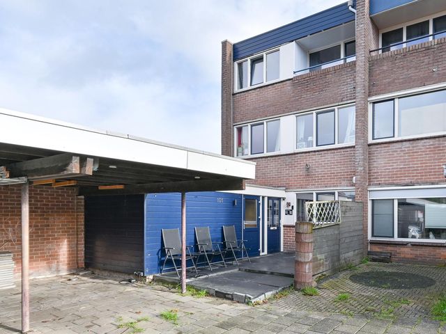 Tamboerlaan 101, Hoogeveen