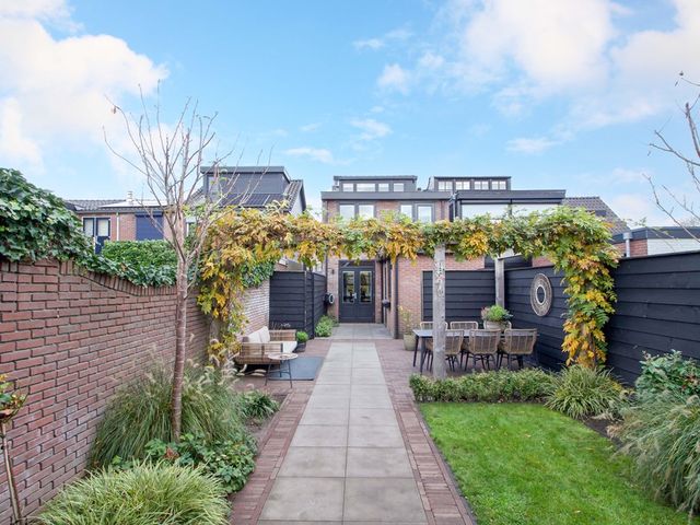 Oosterstraat 24, Bunschoten-Spakenburg