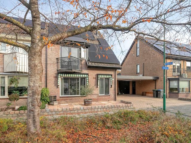 Plevier 127, Bunschoten-Spakenburg