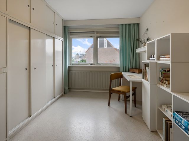 De Twaalfmaat 4, Uitgeest