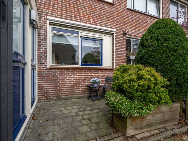 De Twaalfmaat 4, Uitgeest