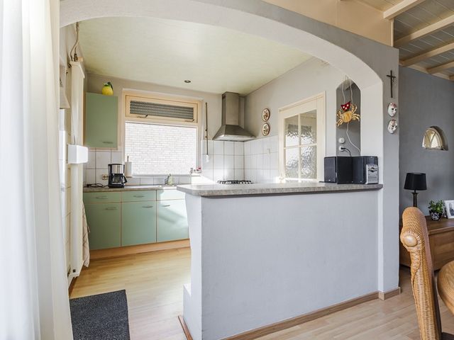 Schelpstraat 8, Halsteren