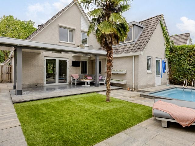 Hopveld 45, Schijndel