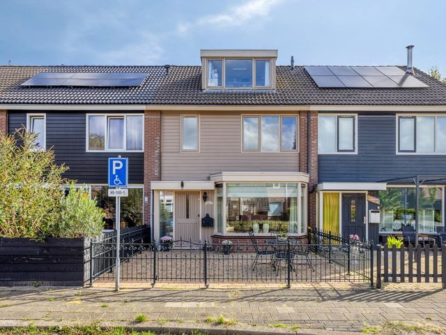 Waterrad 82, Grootebroek