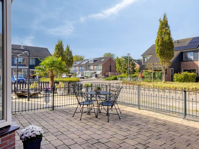 Waterrad 82, Grootebroek