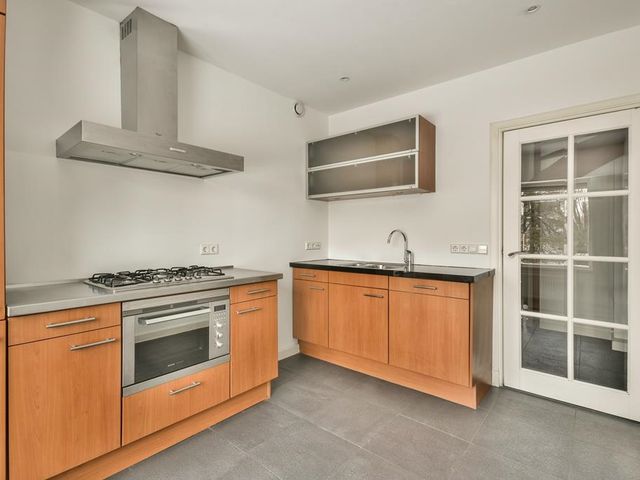 Meester G. Groen van Prinstererlaan 33, Amstelveen