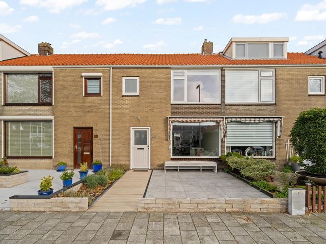 Dr. Hadriaan van Neslaan 86, Noordwijk