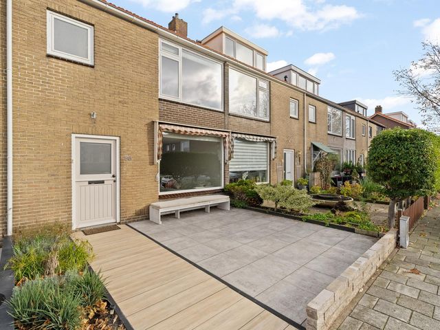 Dr. Hadriaan van Neslaan 86, Noordwijk