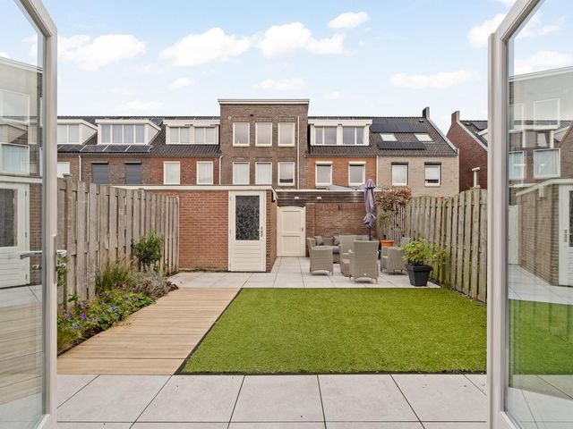 Dr. Hadriaan van Neslaan 86, Noordwijk