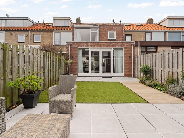 Dr. Hadriaan van Neslaan 86, Noordwijk