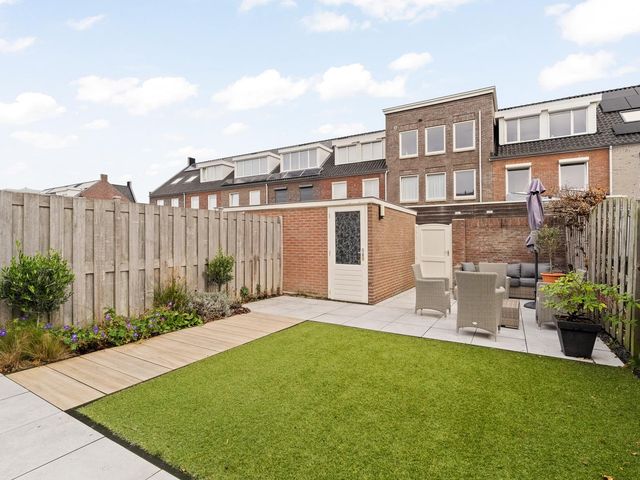 Dr. Hadriaan van Neslaan 86, Noordwijk