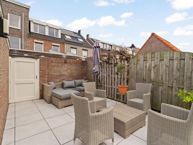 Dr. Hadriaan van Neslaan 86, Noordwijk