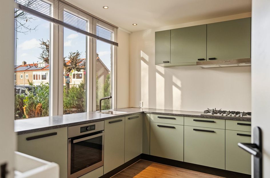 Dr. Hadriaan van Neslaan 80