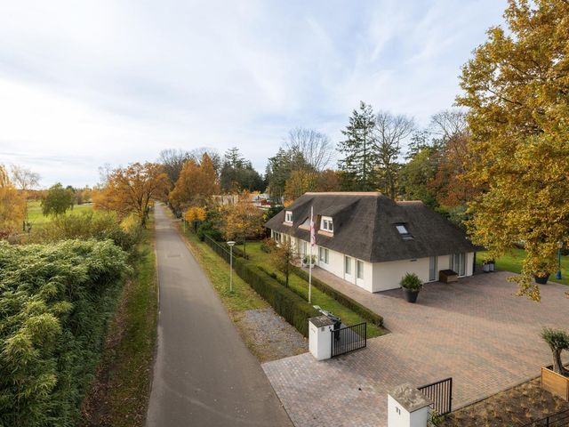 Patrijslaan 11, Best