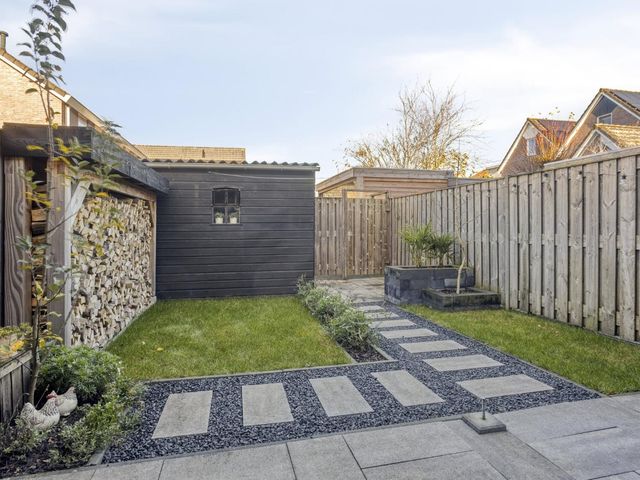 Zeegravensingel 19, IJsselmuiden