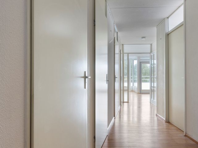 Joop den Uyllaan 105, Schiedam