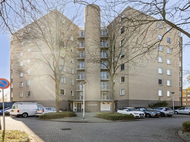 Salviabeemd 35B, Maastricht