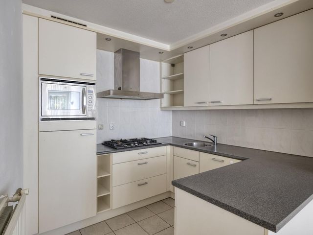 Salviabeemd 35B, Maastricht