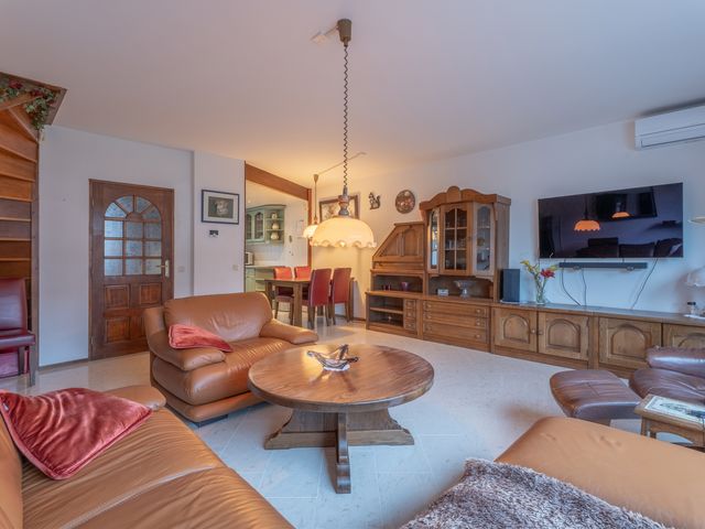 Symfonielaan 10, Spijkenisse