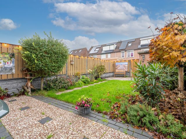 Symfonielaan 10, Spijkenisse