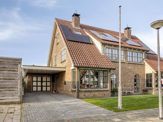 Erve Roerinck 62, Enter