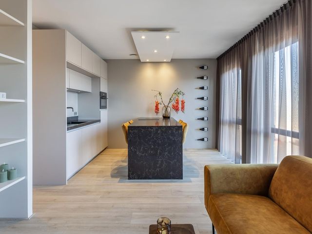 Onderlangs 30f, Barendrecht