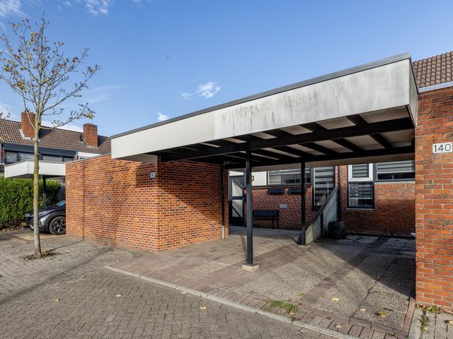 Willem-Alexanderplantsoen 142, Barendrecht