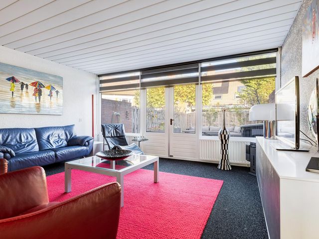 Willem-Alexanderplantsoen 142, Barendrecht