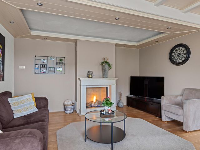 Vellengastraat 2, Zwartebroek