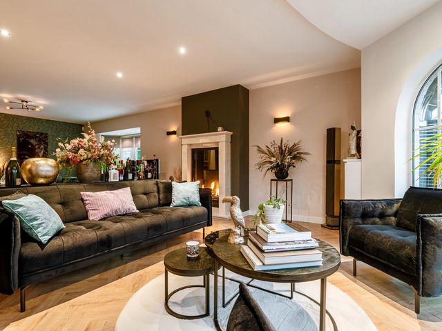 Huzenblek 75  , Ravels