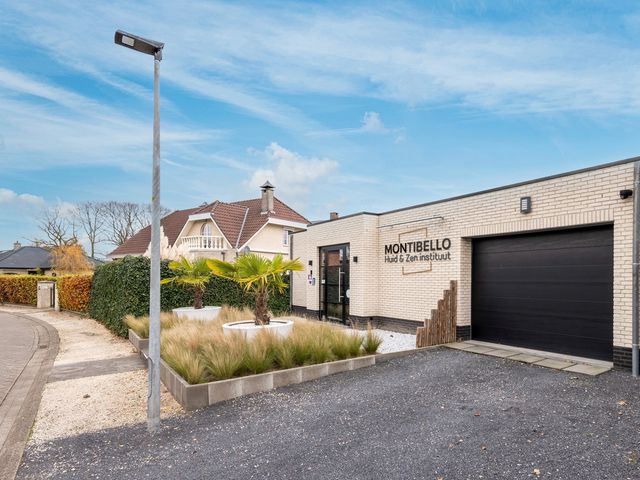 Huzenblek 75  , Ravels