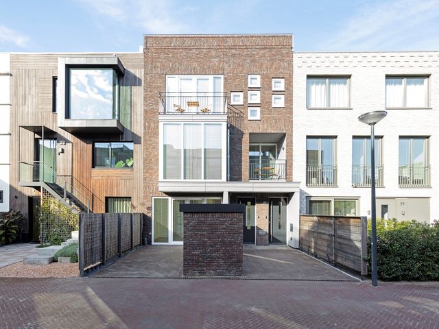 Chris Van Abkoudestraat 21, Leiden