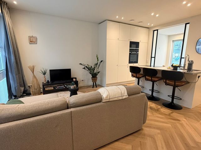 Chris Van Abkoudestraat 21, Leiden