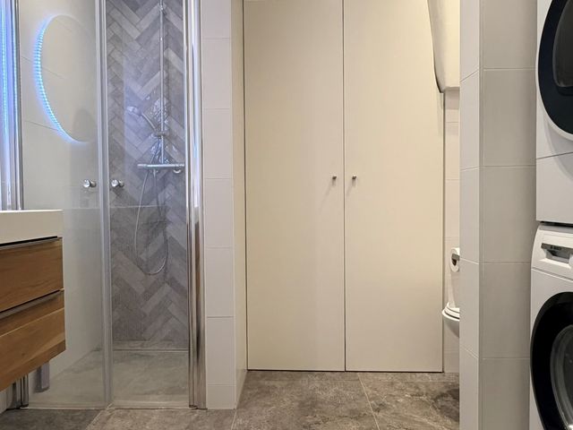 Chris Van Abkoudestraat 21, Leiden