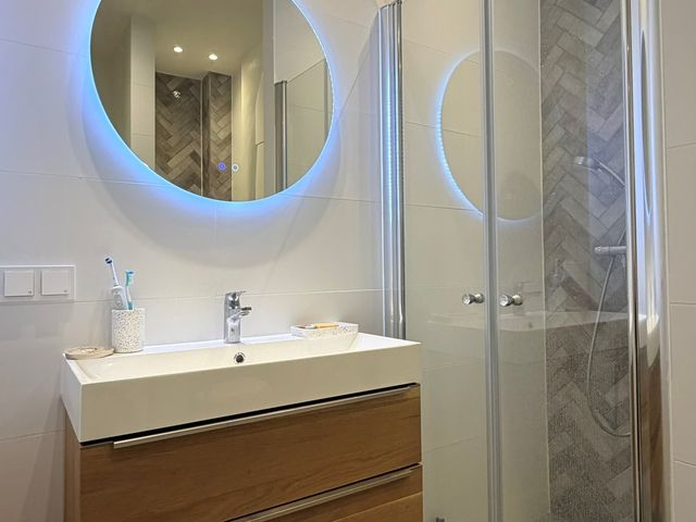 Chris Van Abkoudestraat 21, Leiden