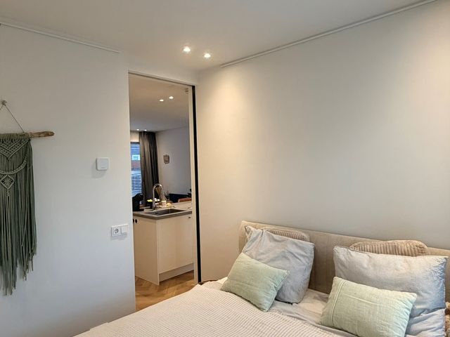 Chris Van Abkoudestraat 21, Leiden