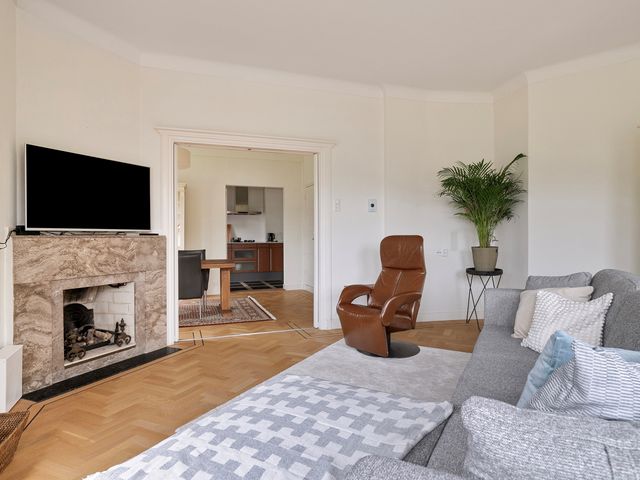 Nieuwe Parklaan 144 6, Den Haag