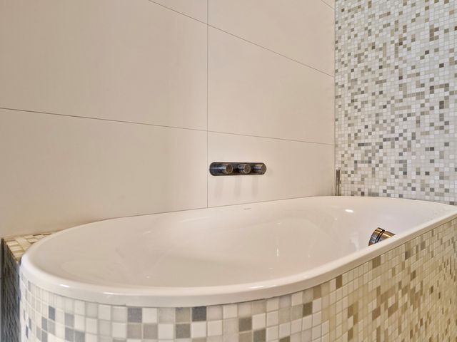 Nieuwe Parklaan 144 6, Den Haag