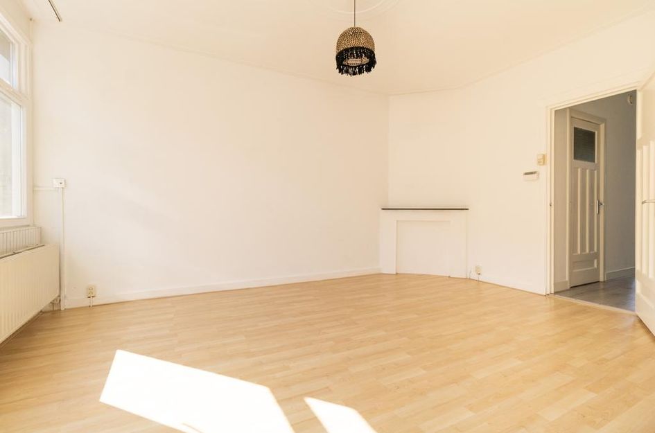 Sassenheimstraat 19 2