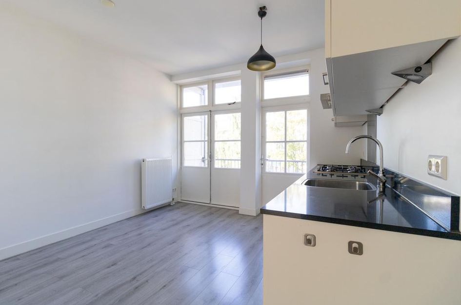 Sassenheimstraat 19 2