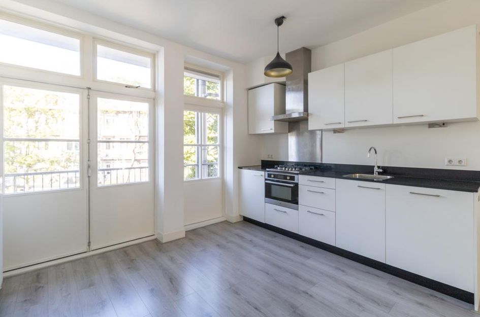 Sassenheimstraat 19 2